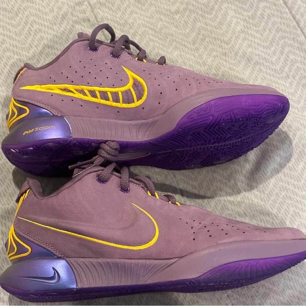 Nike LeBron Purple Rain